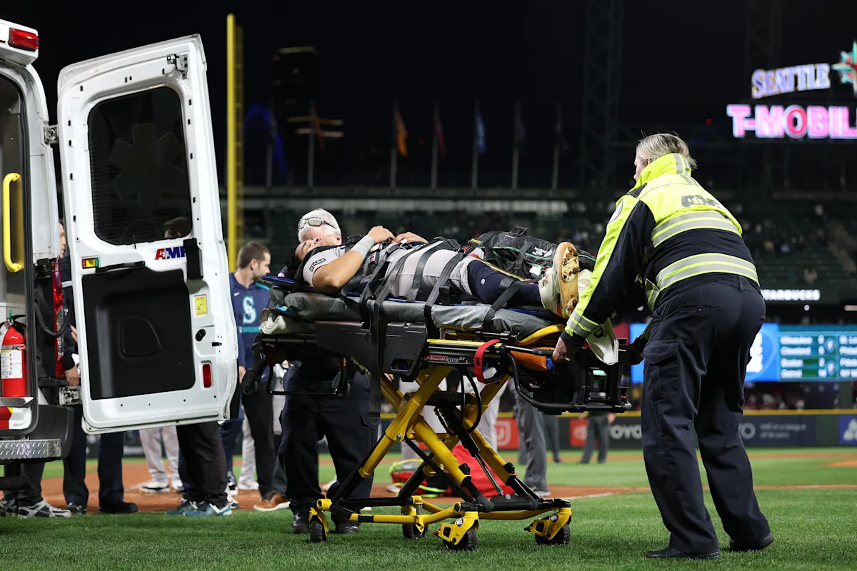 Yankees’ Oswaldo Cabrera taken off field in ambulance after brutal ankle injury, placed on injured list